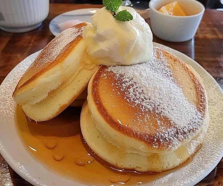 Discover how to make fluffy Japanese pancakes at home! These cloud-like treats are light, jiggly, and perfect for breakfast or dessert. Includes step-by-step guide and expert tips.