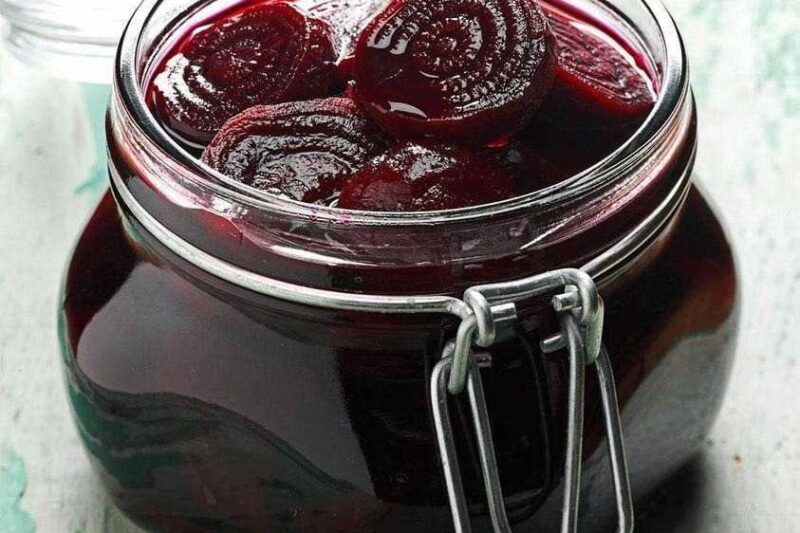 Delicious Beetroot and Lemon Juice Cleanses Colon Waste and Aids Weight Loss