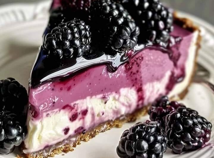 “Irresistible Indulgence: Satisfy Your Sweet Tooth with This Luscious Blackberry Cheesecake!”